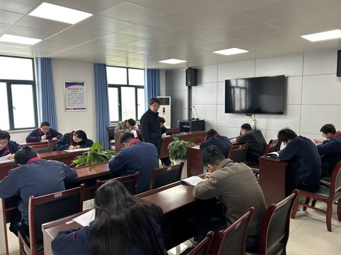 建材公司、檢測(cè)公司聯(lián)合開(kāi)展管理人員業(yè)務(wù)提升考試