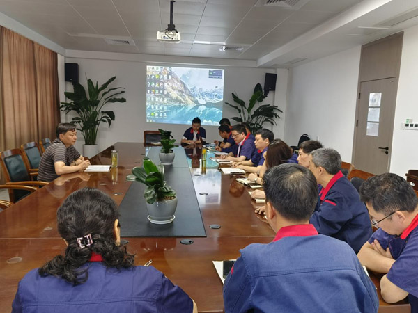 公司副總經(jīng)理、安全總監(jiān)到鋼構(gòu)公司調(diào)研