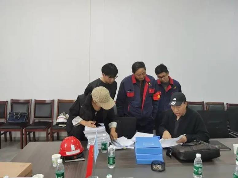 赤峰金通二期電解項(xiàng)目部順利通過(guò)赤峰市高新區(qū)國(guó)慶節(jié)前安全、質(zhì)量聯(lián)合專(zhuān)項(xiàng)檢查 